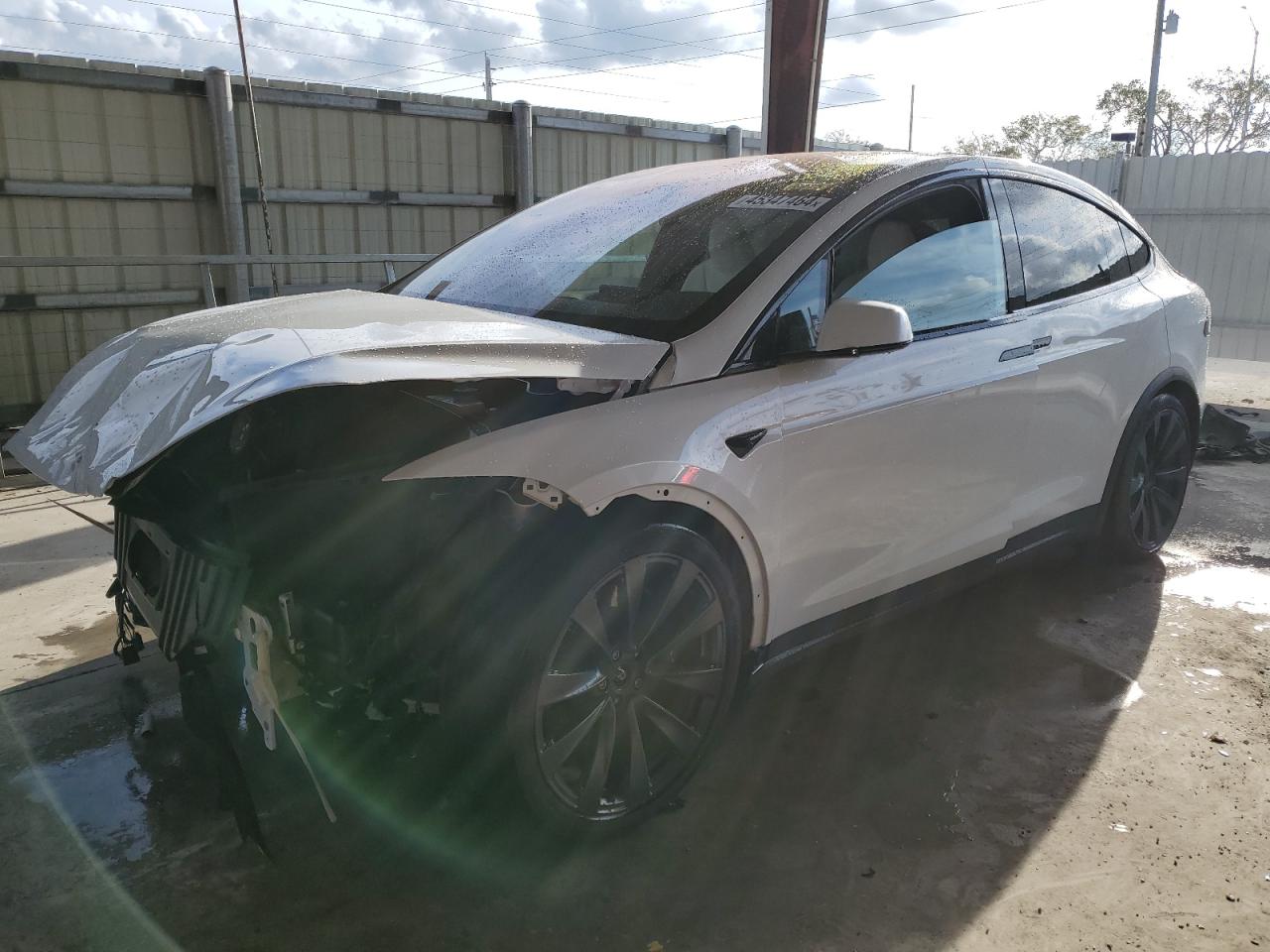 Tesla Model x (2022)
