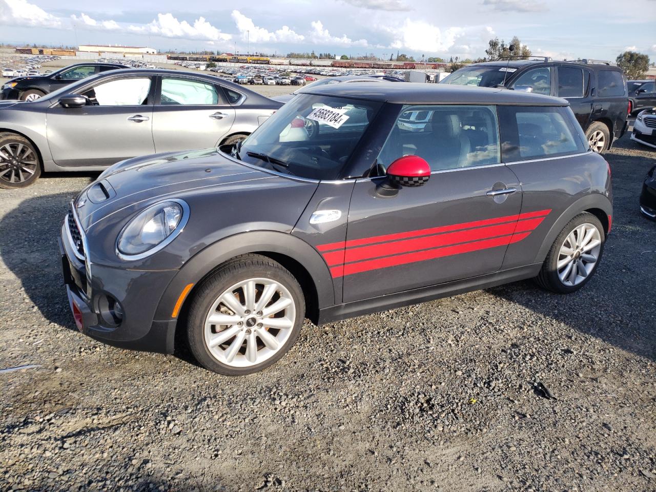 Mini Cooper (2015)