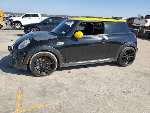 Mini Cooper (2015)