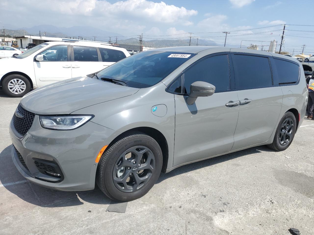 Chrysler Pacifica (2022)