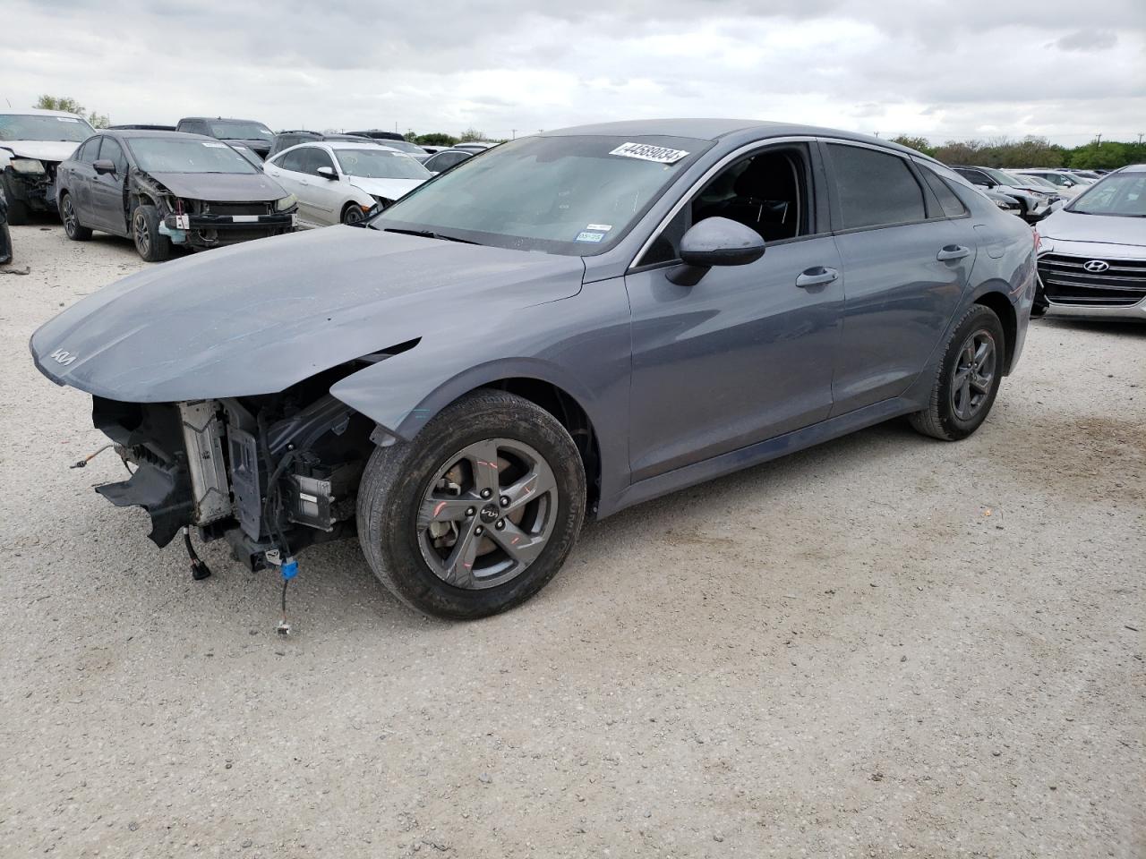 Kia K5 (2023)