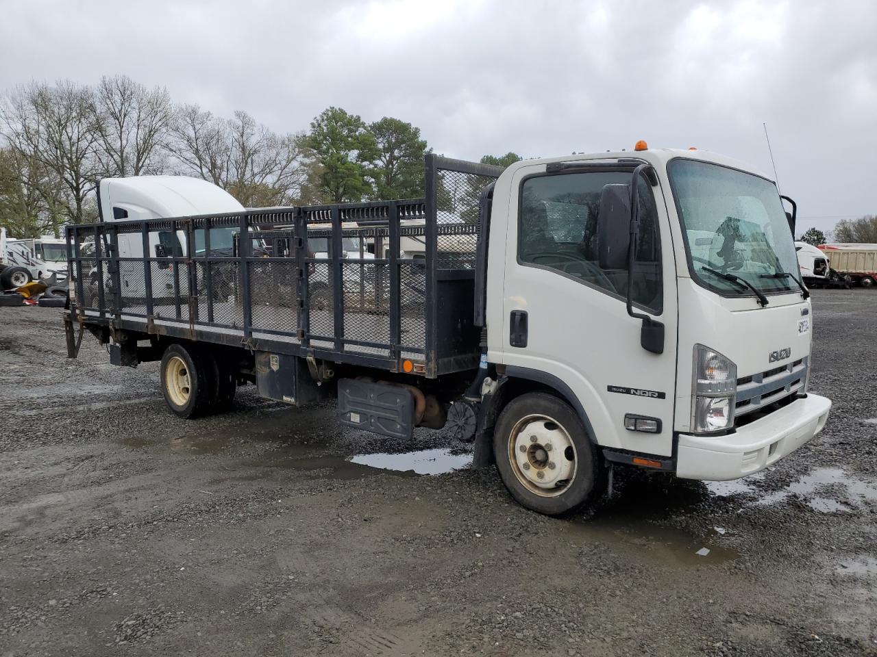 Isuzu Trooper (2015)