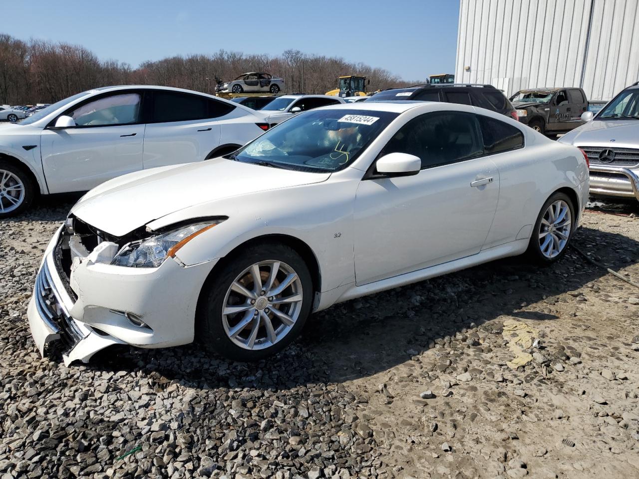 Infiniti Q60 (2015)