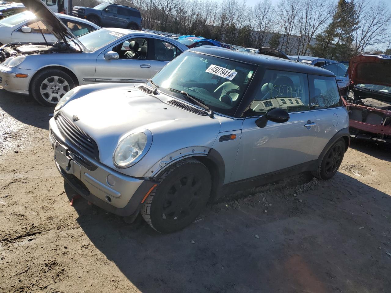 Mini Cooper (2003)