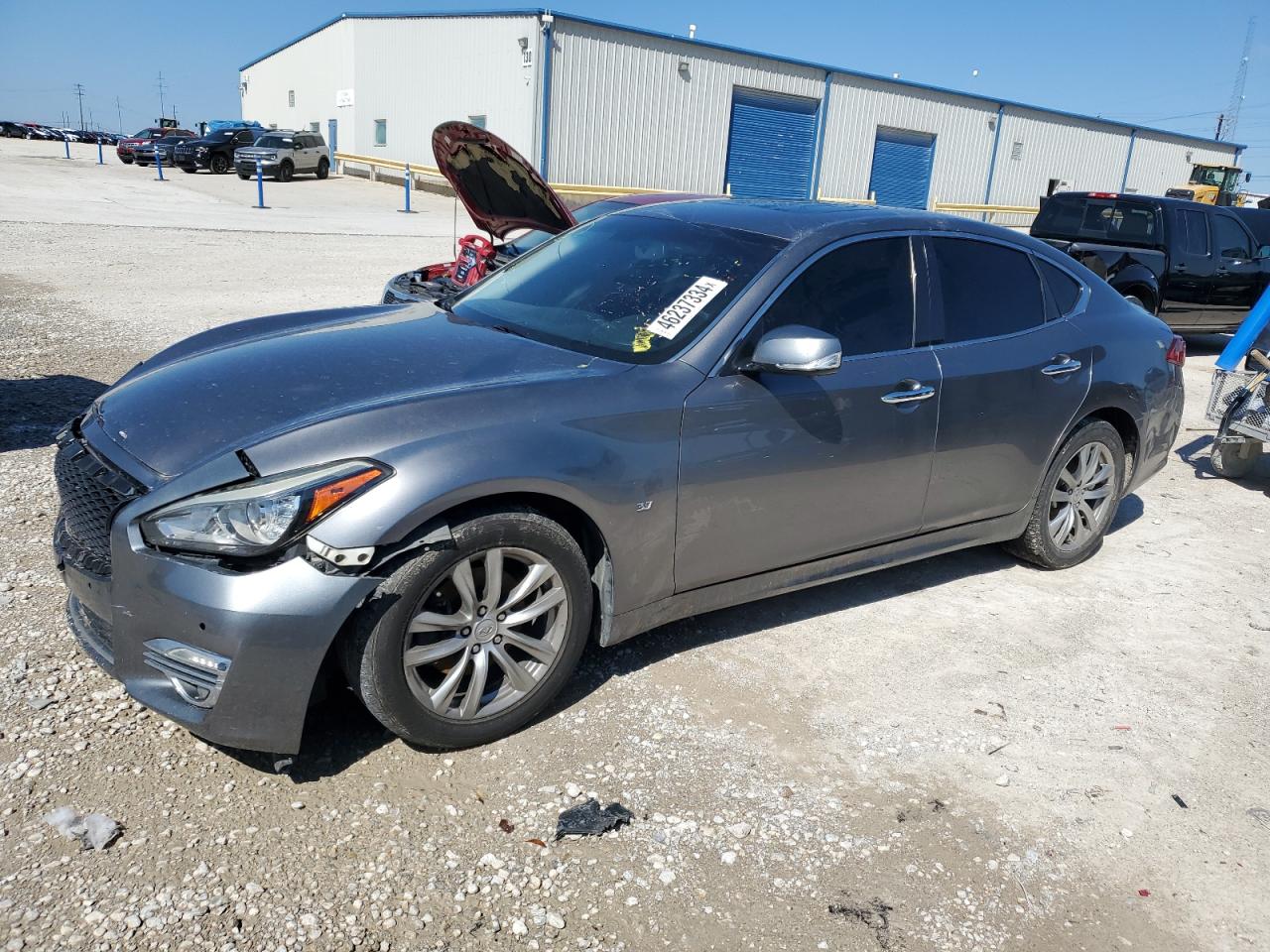 Infiniti Q70 (2015)