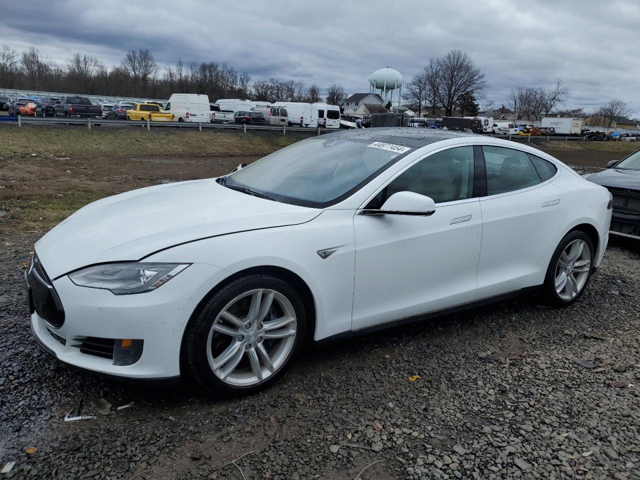 Tesla Model s (2015)