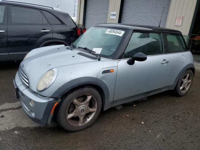Mini Cooper (2005)