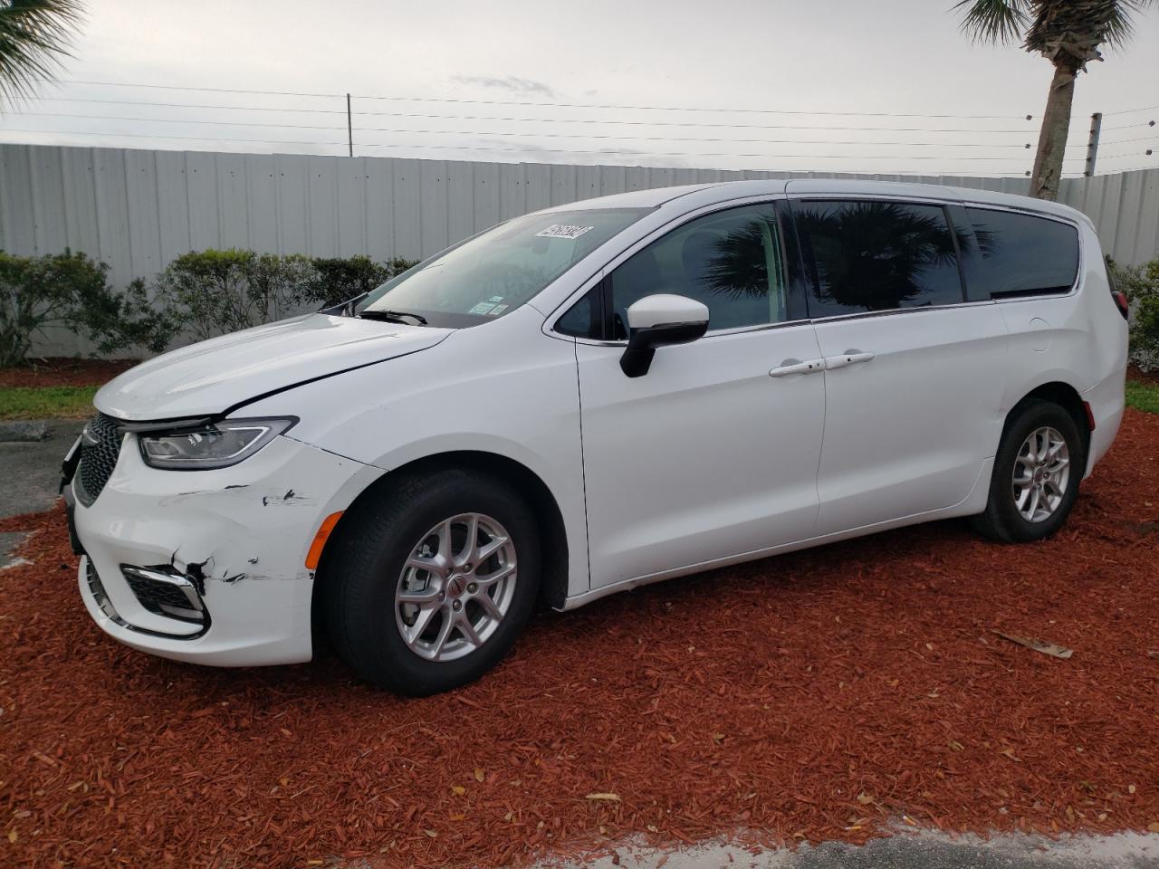 Chrysler Pacifica (2023)