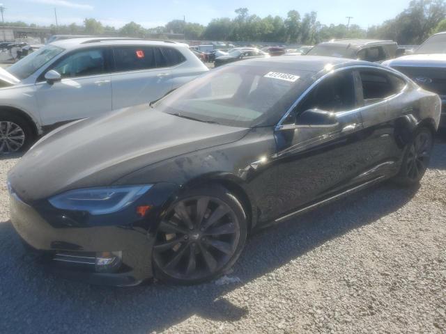 Tesla Model s (2017)