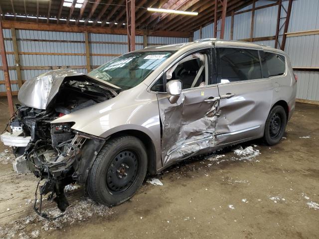 Chrysler Pacifica (2017)