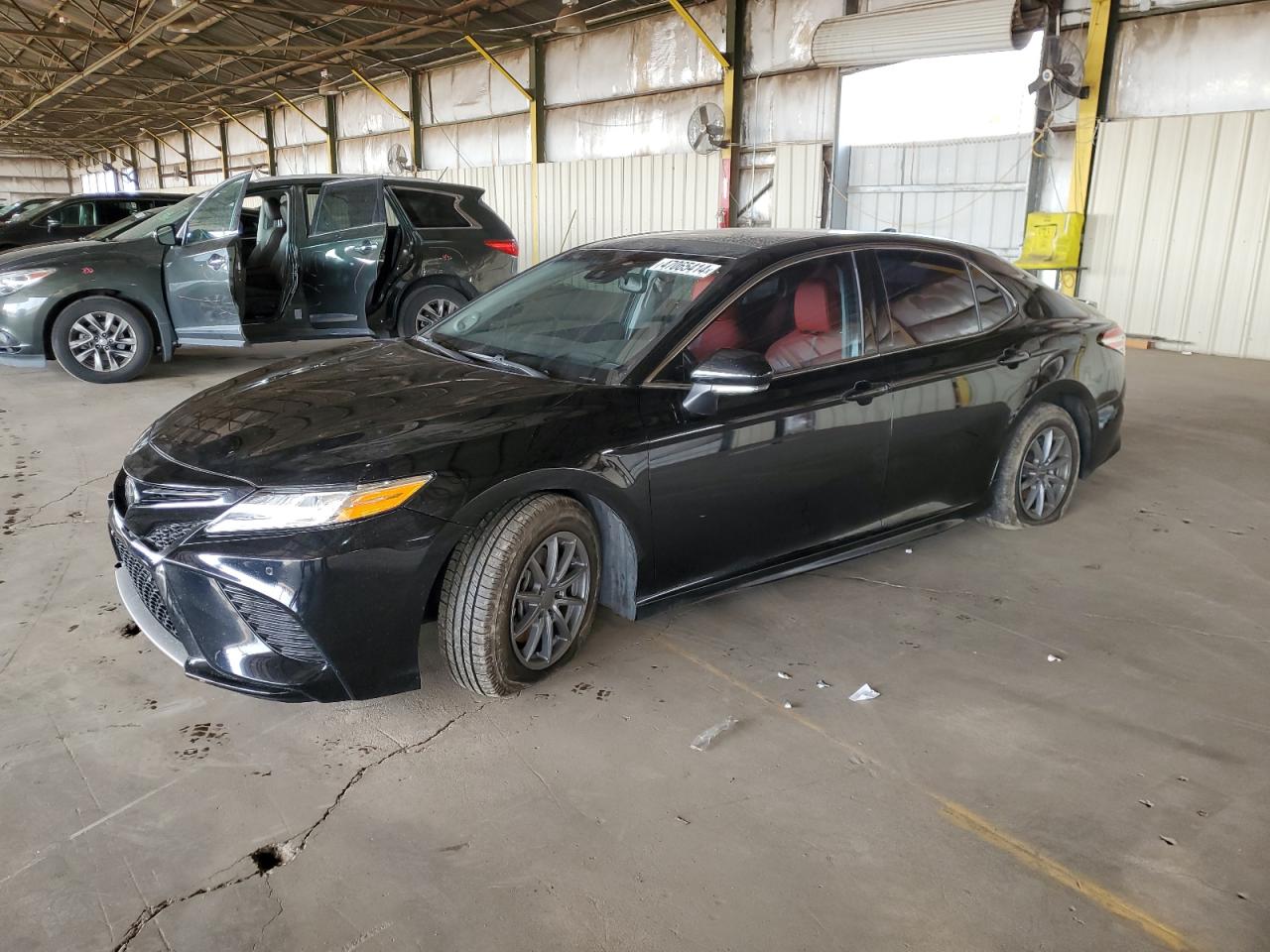 Toyota Camry trd (2020)