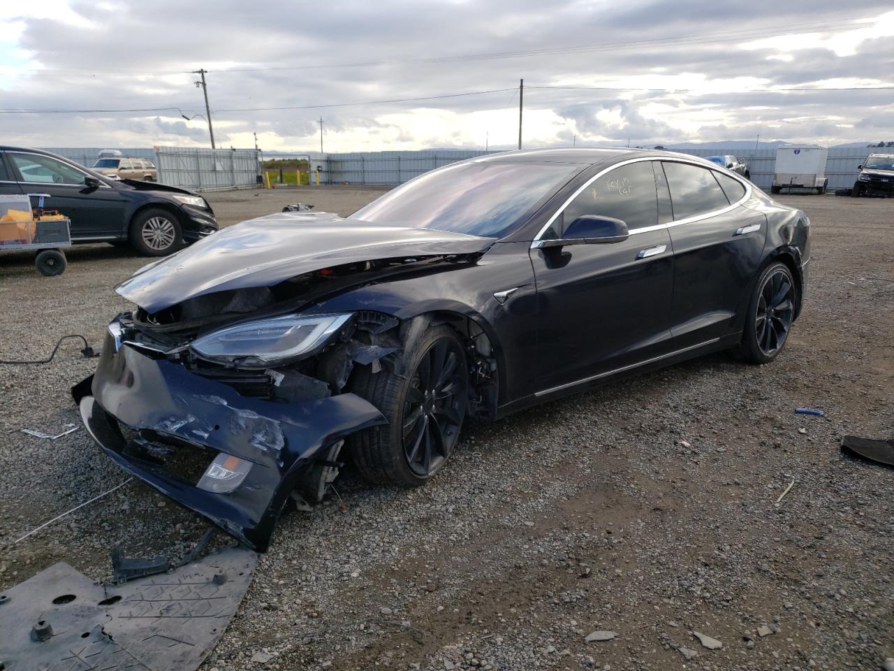 Tesla Model s (2017)