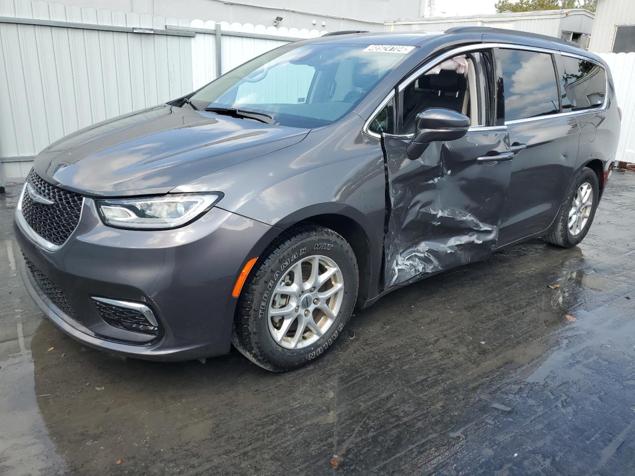 Chrysler Pacifica (2022)