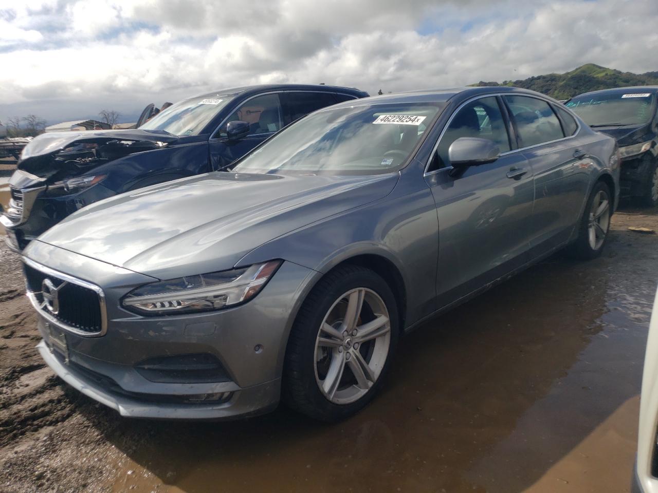 Volvo S90 (2018)