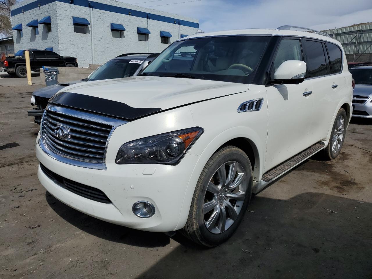 Infiniti Qx56 (2012)