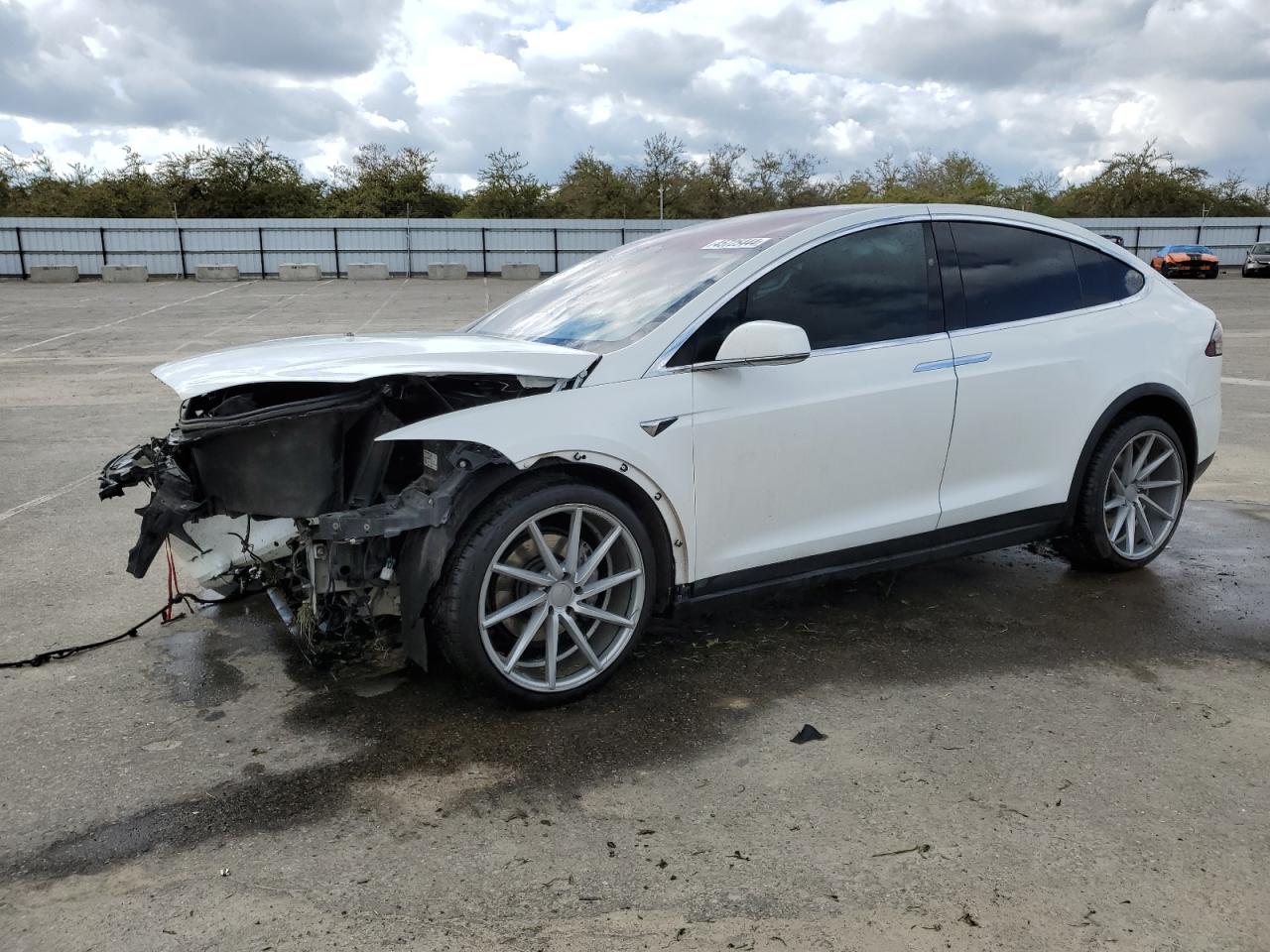 Tesla Model x (2017)