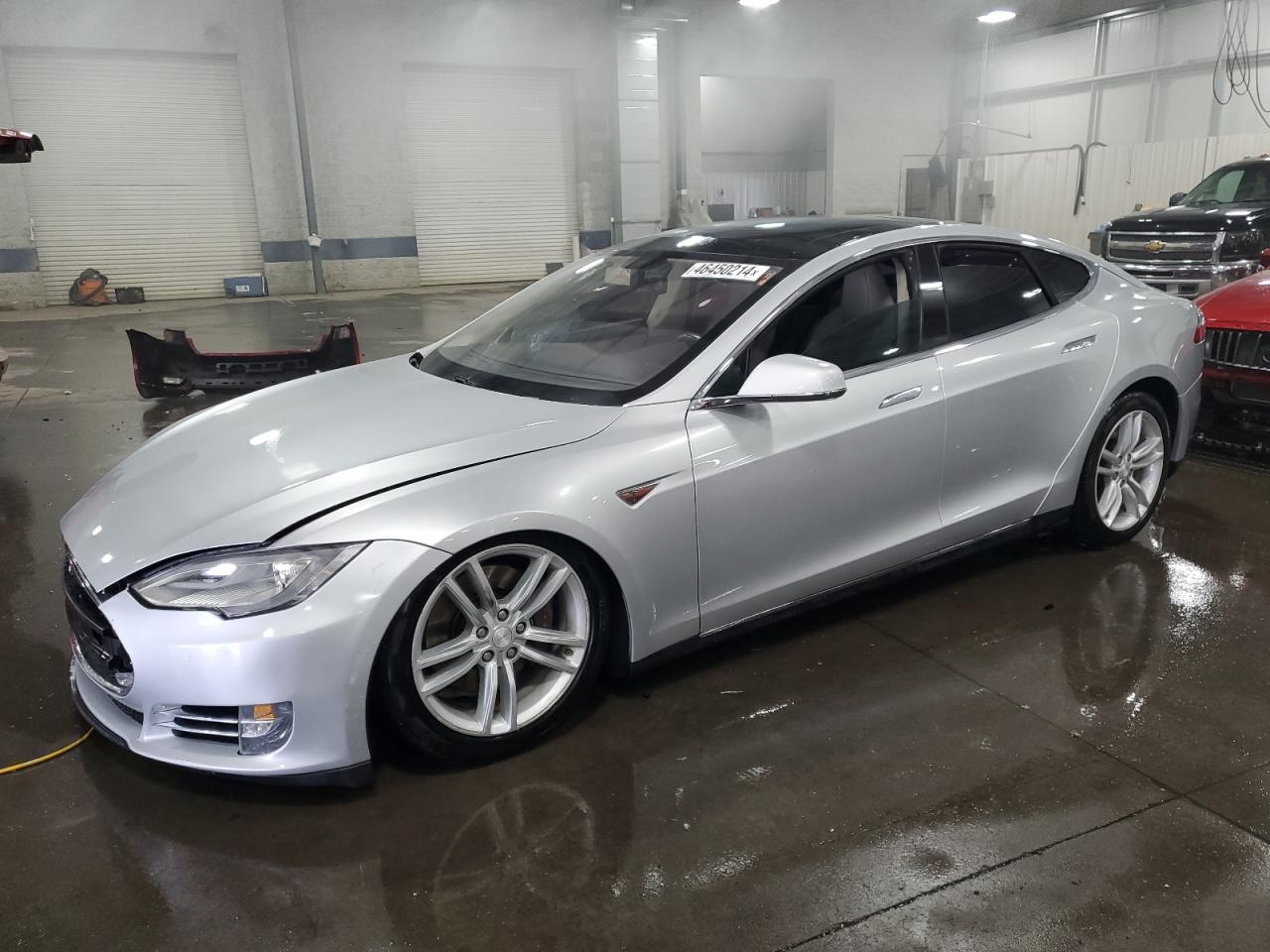 Tesla Model s (2013)