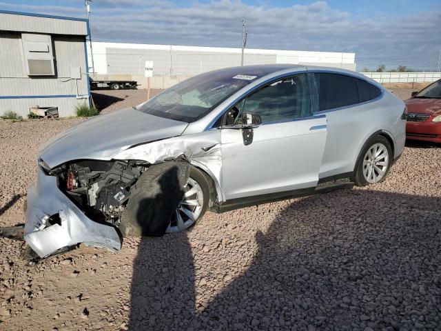 Tesla Model x (2016)