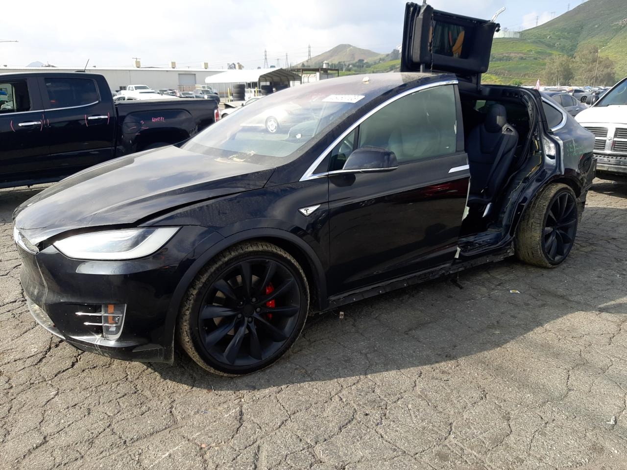Tesla Model x (2016)