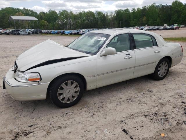 Lincoln Towncar (2004)