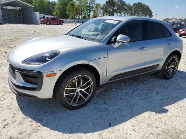 Porsche Macan base (2023)