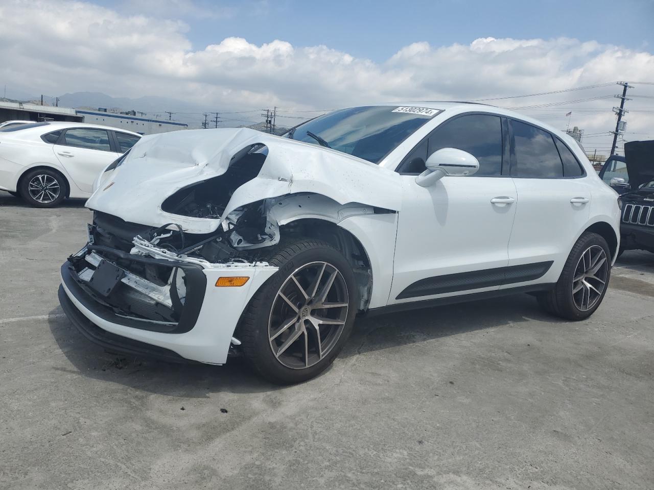 Porsche Macan (2023)