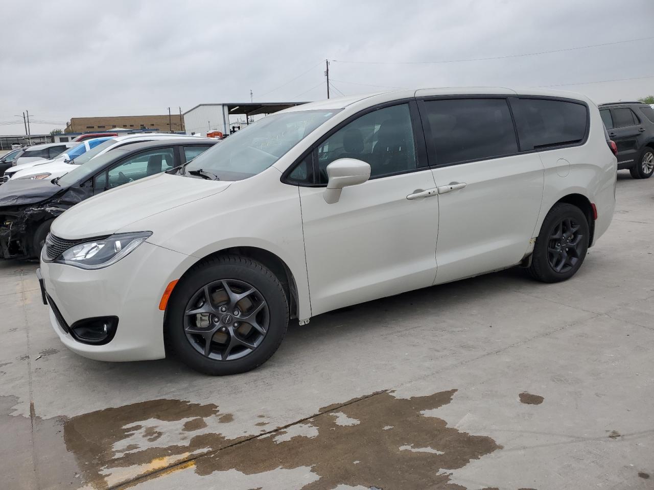Chrysler Pacifica (2020)