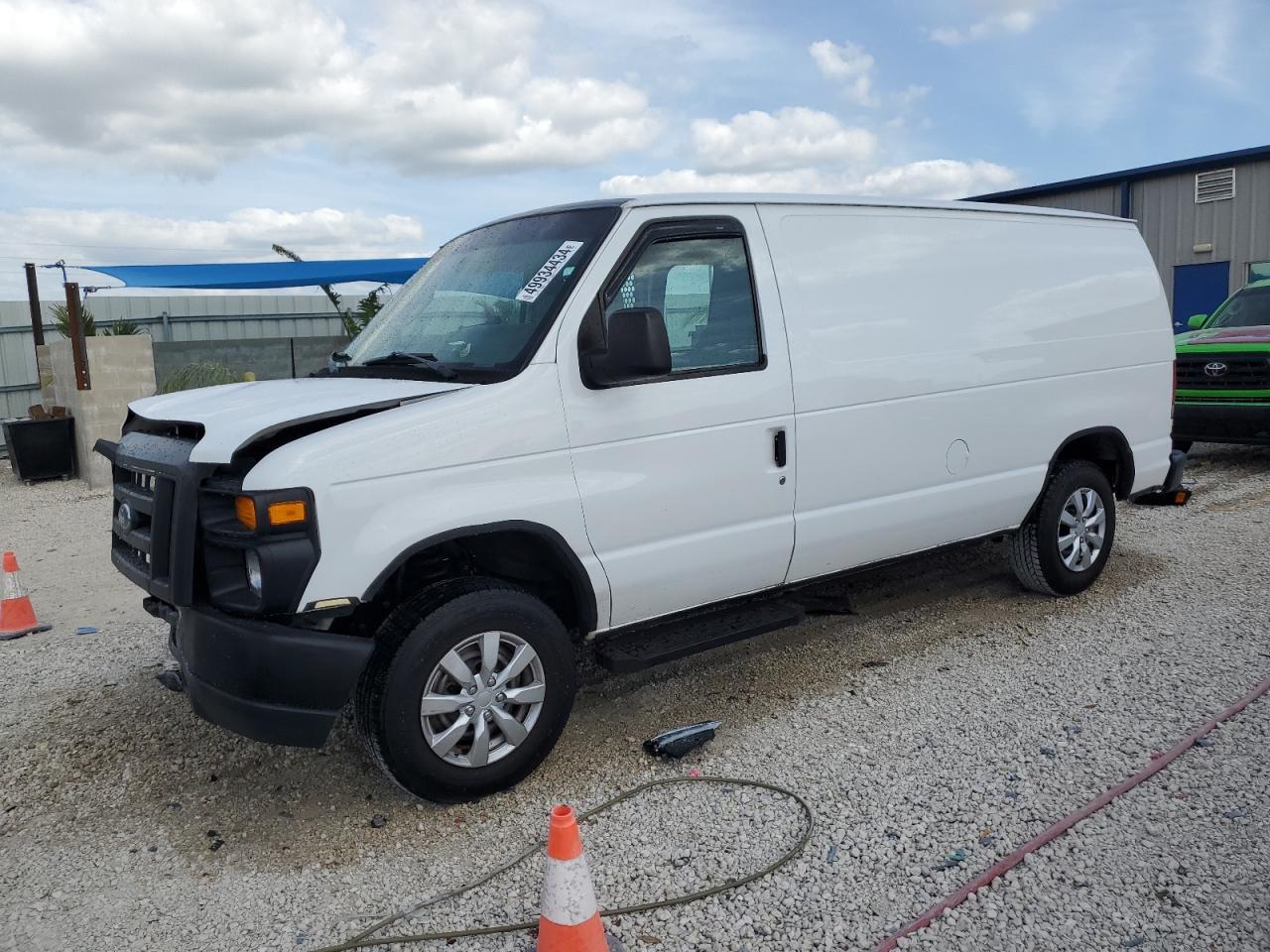 Ford Econoline (2011)