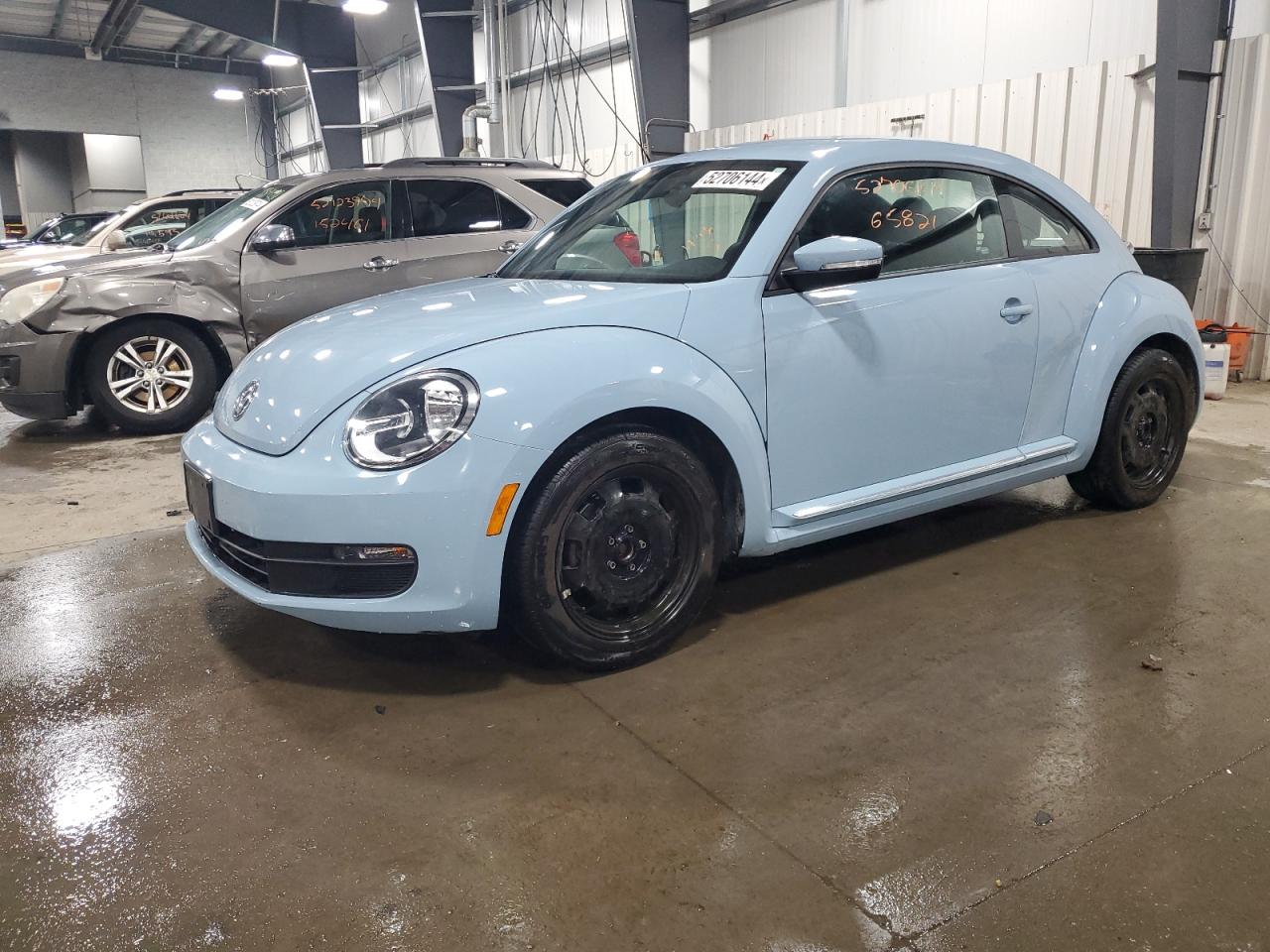 Volkswagen Beetle (2016)