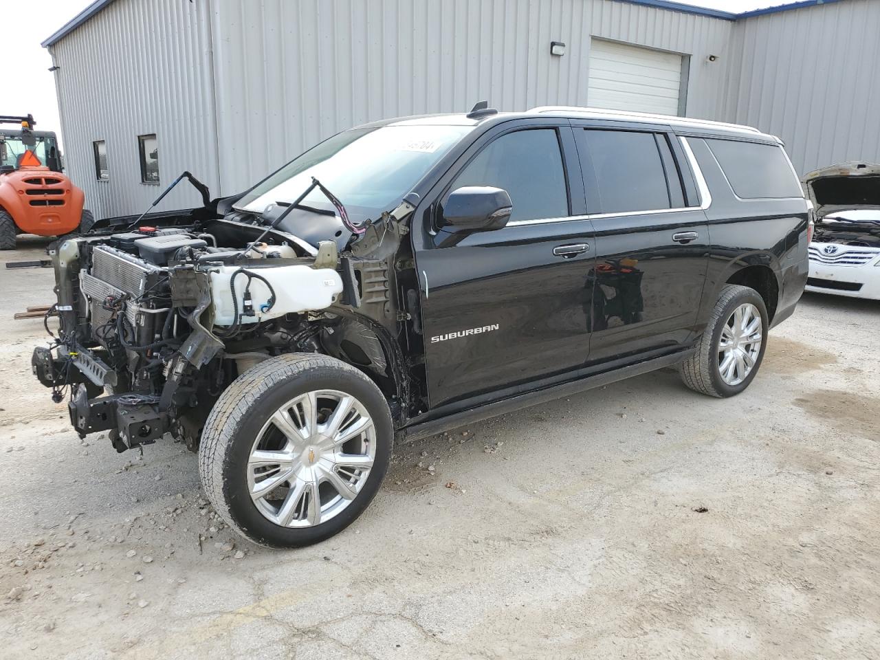 Chevrolet Suburban (2022)
