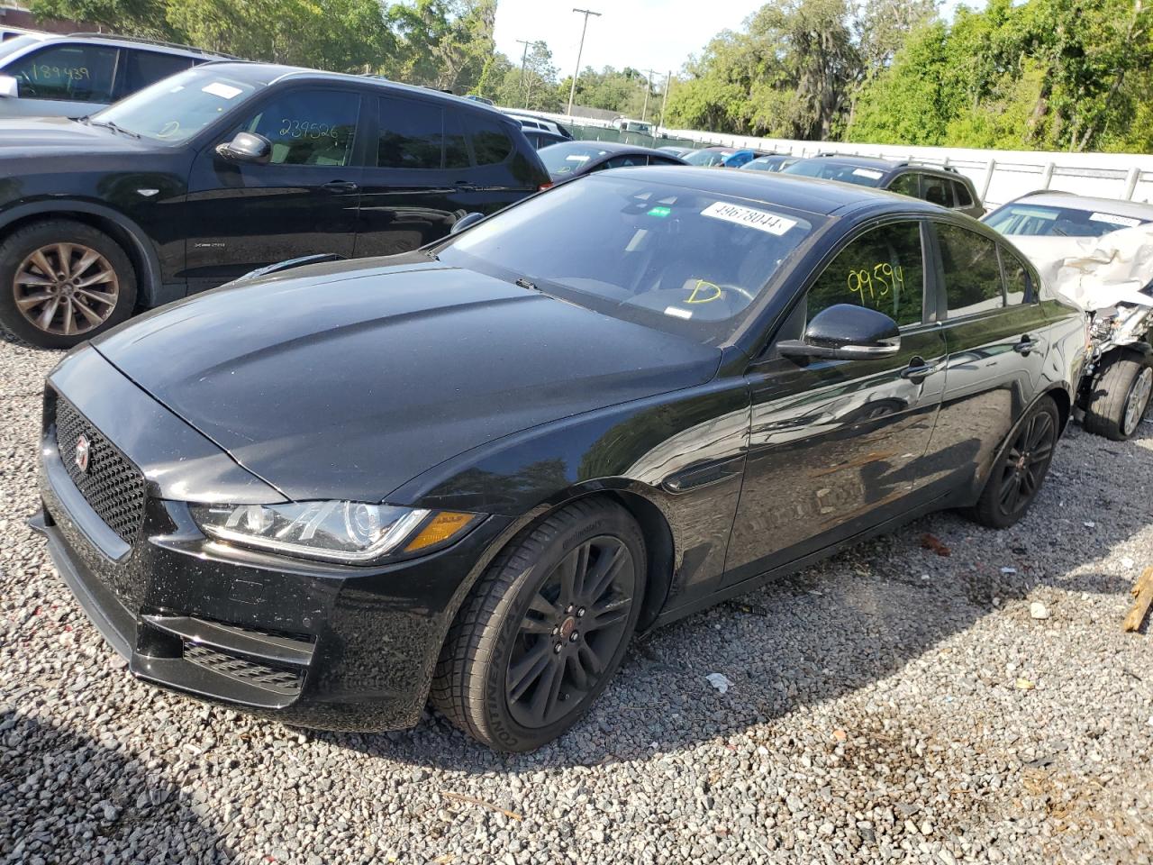 Jaguar Xe (2016)
