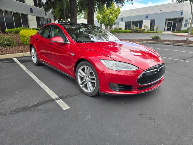 Tesla Model s (2015)