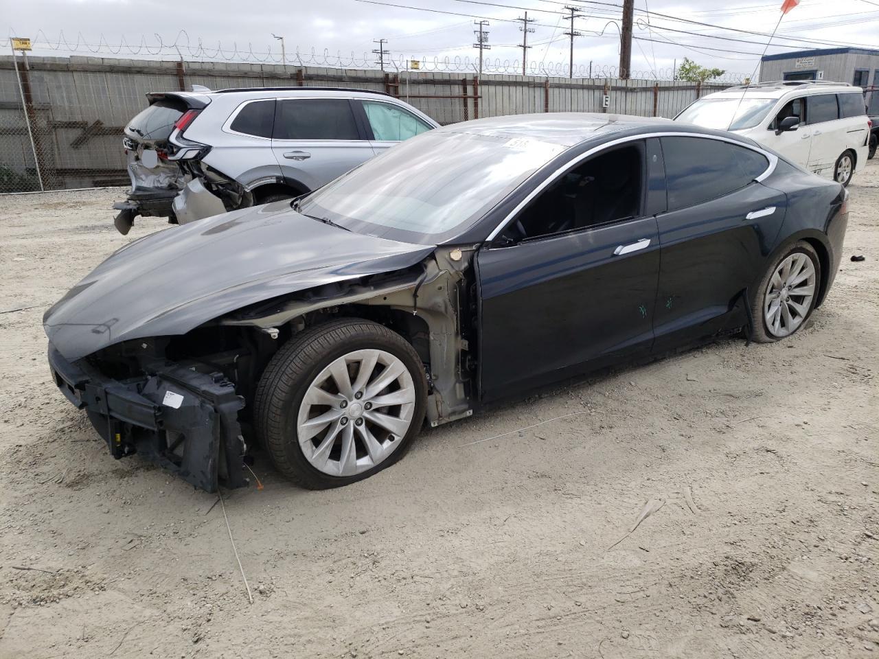 Tesla Model s (2017)