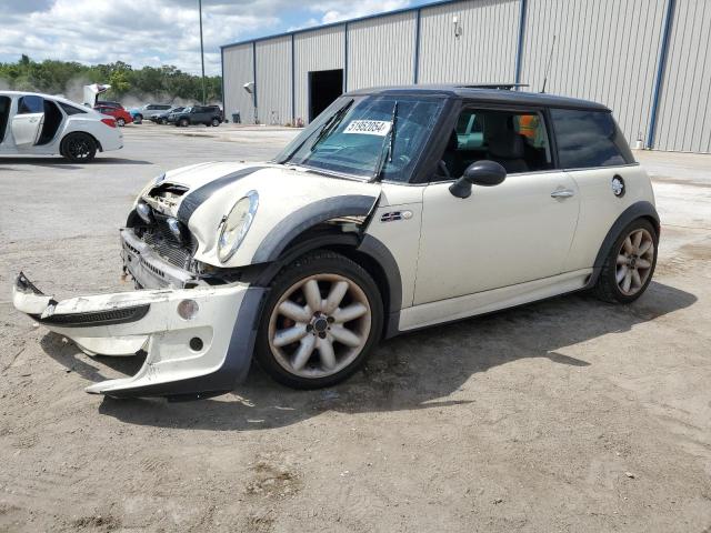 Mini Cooper (2004)