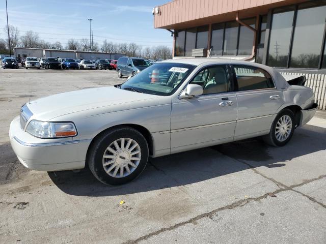 Lincoln Towncar (2004)
