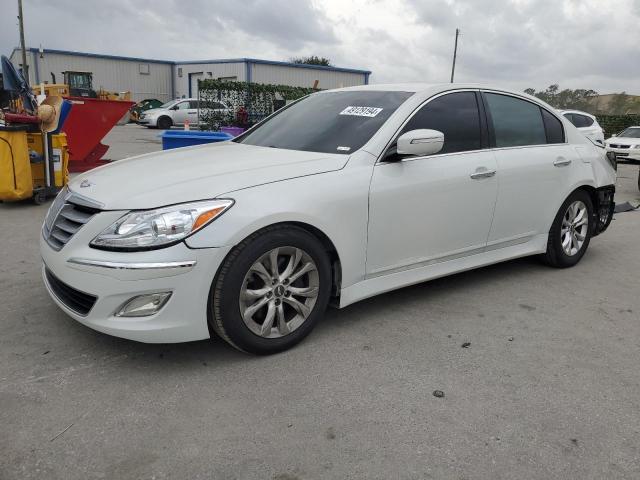 Hyundai Genesis (2013)