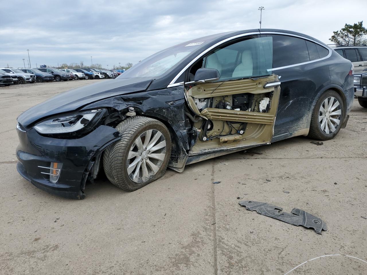 Tesla Model x (2020)