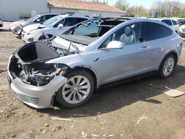 Tesla Model x (2016)