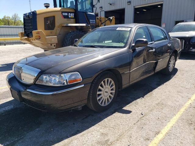 Lincoln Towncar (2005)