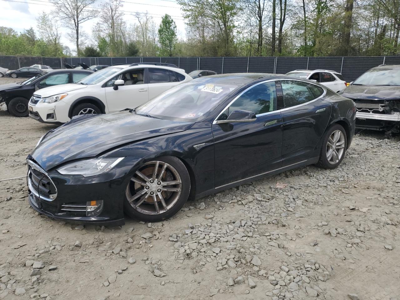 Tesla Model s (2013)