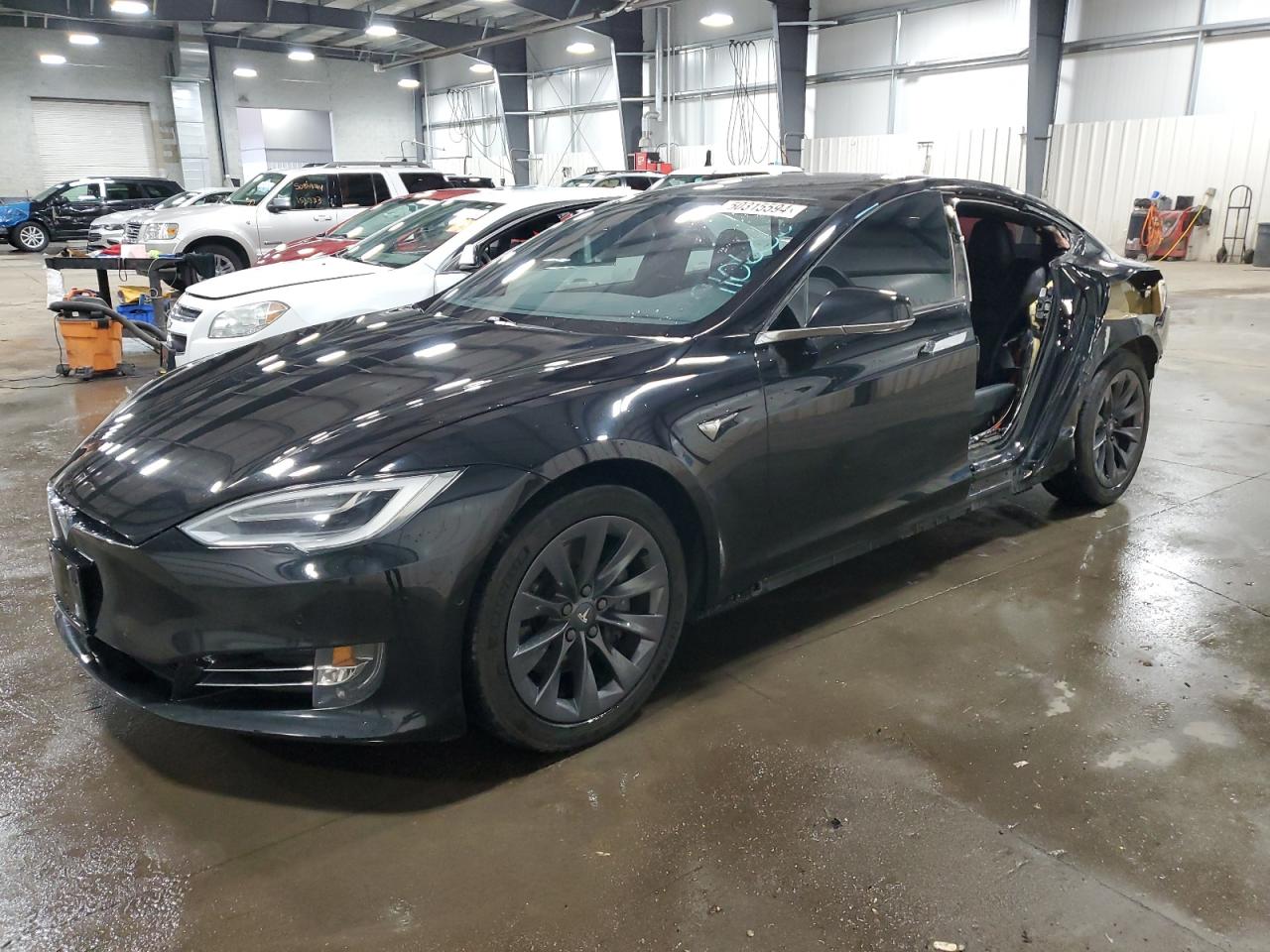 Tesla Model s (2019)