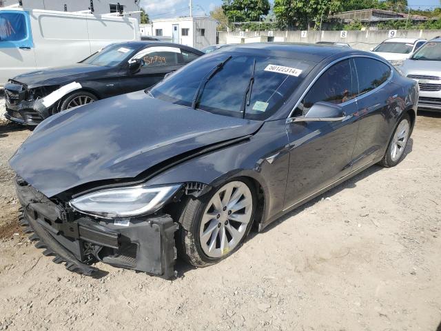 Tesla Model s (2018)