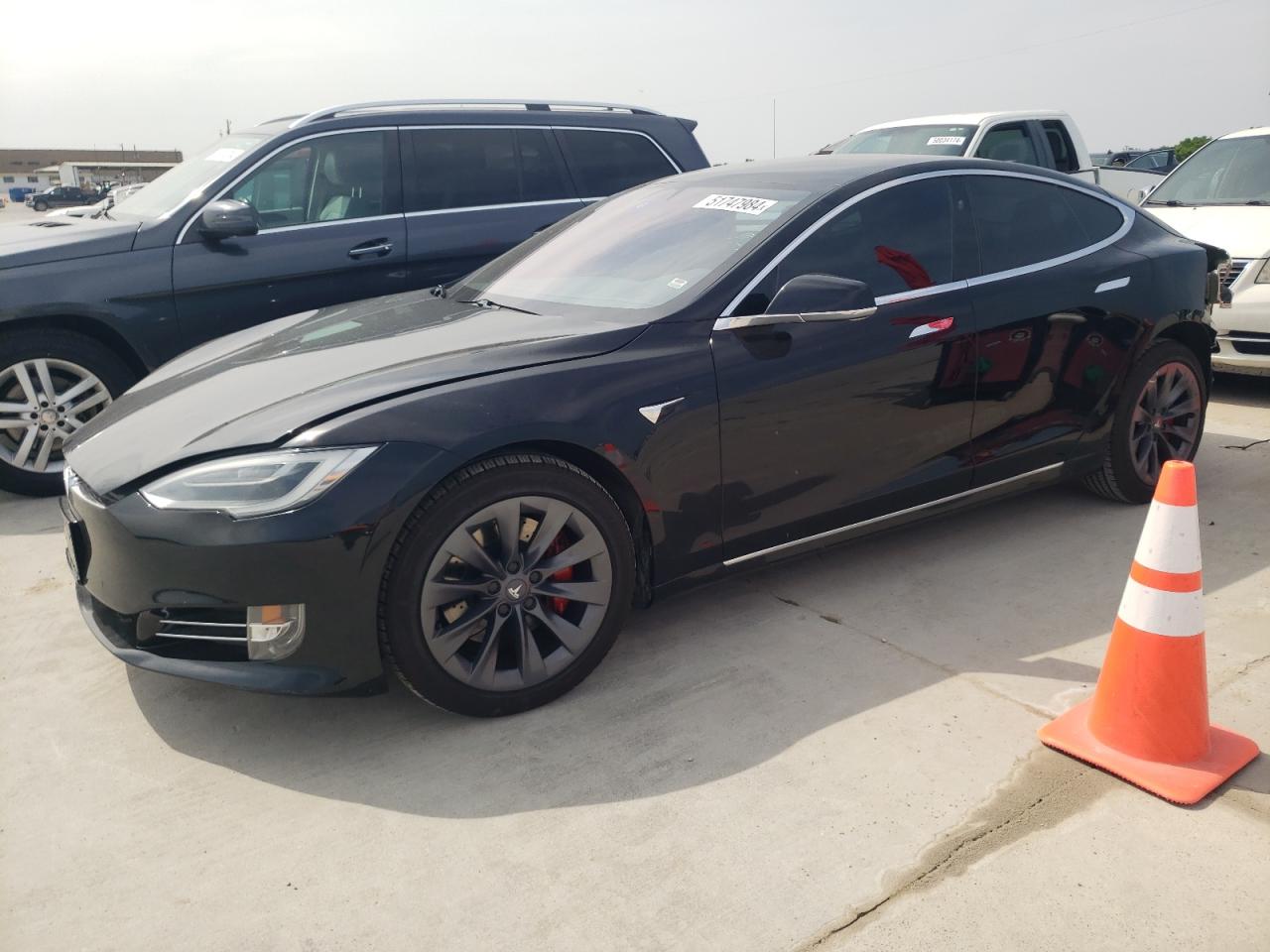 Tesla Model s (2018)