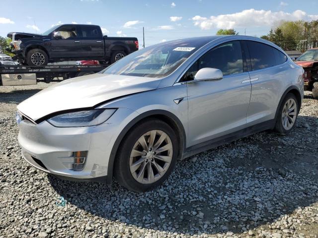 Tesla Model x (2018)