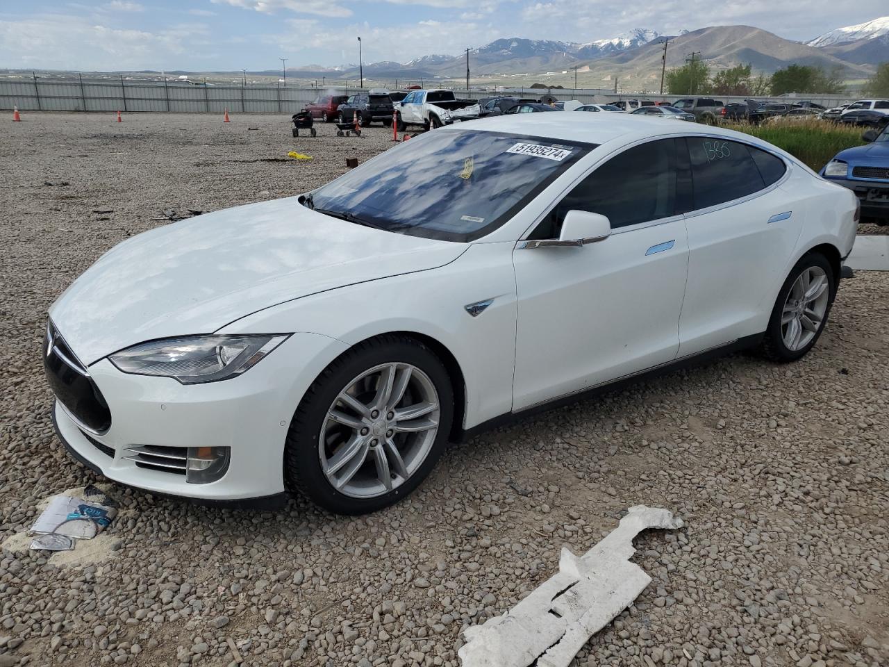 Tesla Model s (2015)