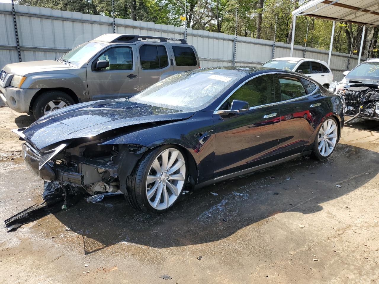 Tesla Model s (2015)