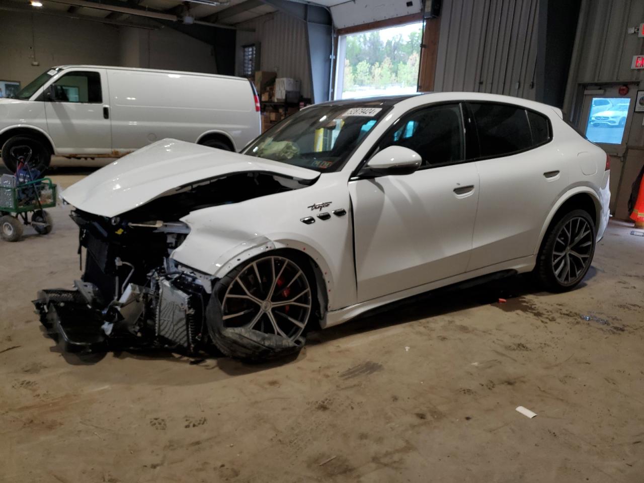 Maserati Grecale (2023)
