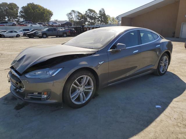 Tesla Model s (2016)