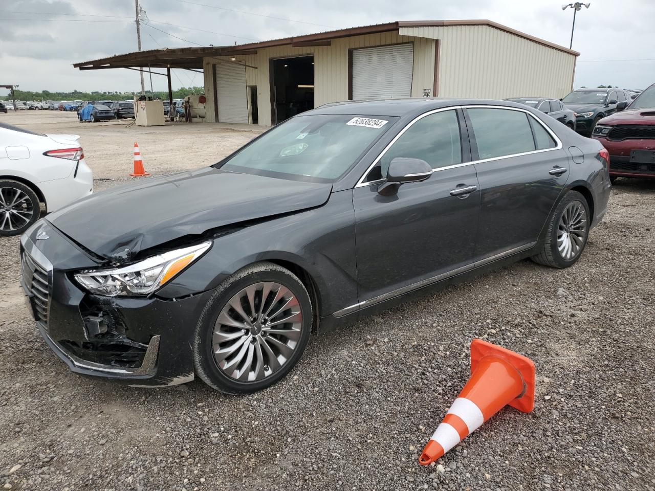 Genesis G90 (2017)