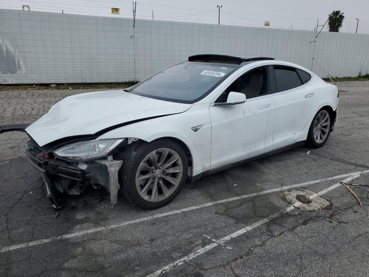 Tesla Model s (2015)